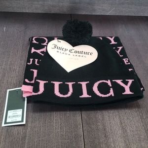 Juicy Couture 2 piece set hat and scarf NWT